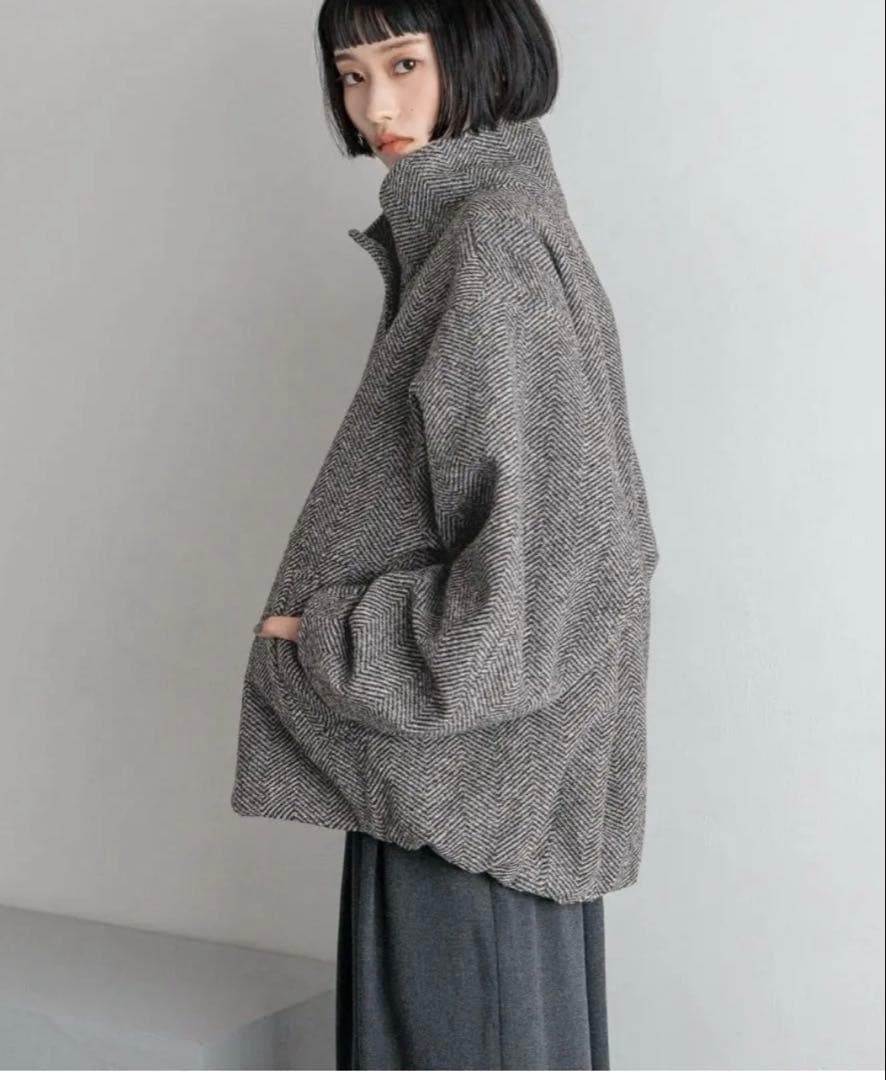 ローリーズファーム　ブルゾン　グレー