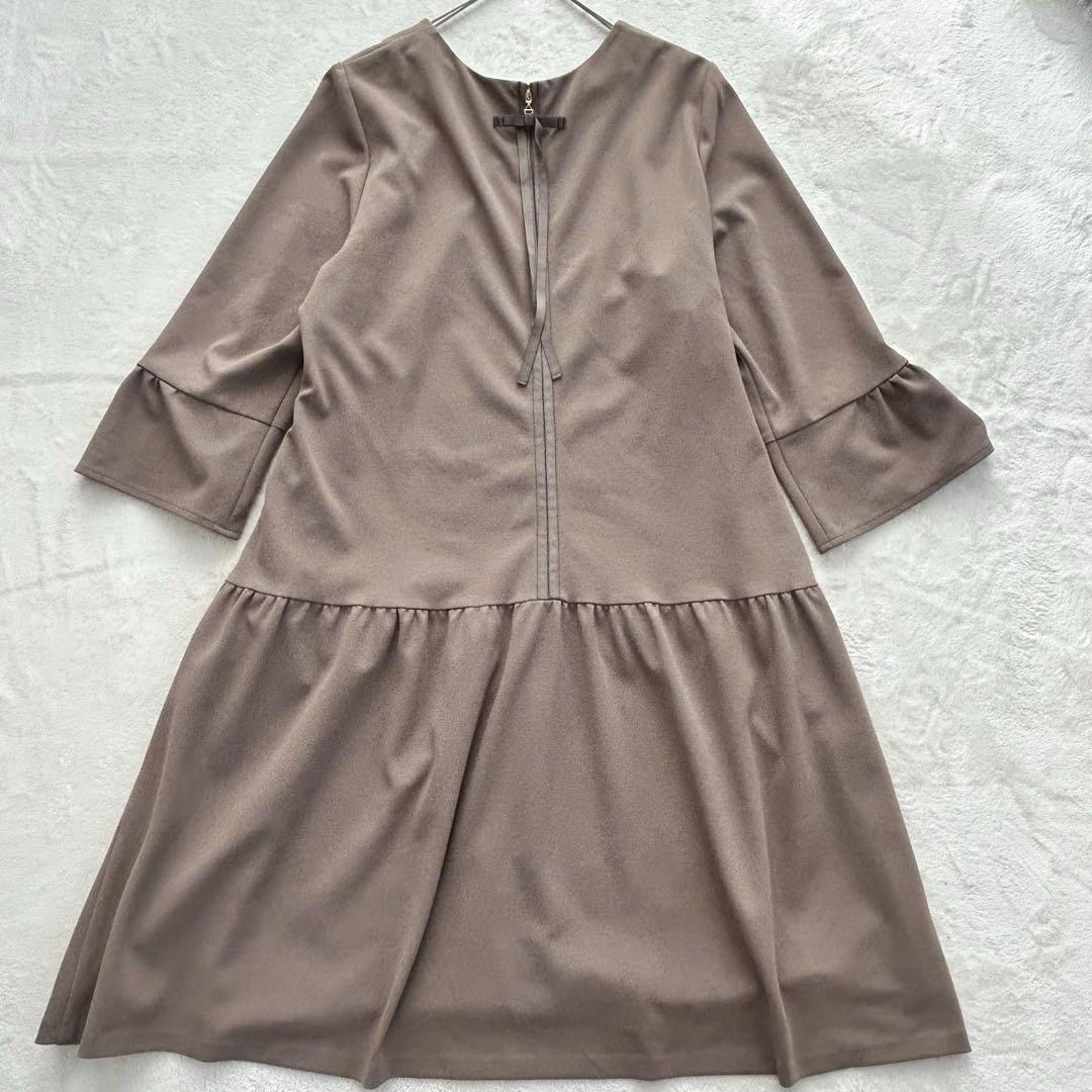 【美品】ローズティアラ　バックリボンフリルワンピース　大きいサイズ　46 洗える