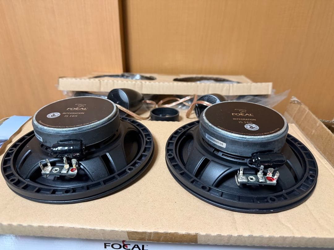 FOCAL INTEGRATION IS 165 スピーカーセット