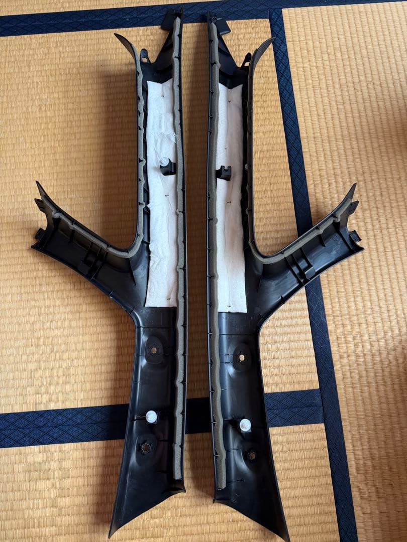 アルファード30 ヴェルファイア30 Aピラー　左右セット　アシストグリップ付き