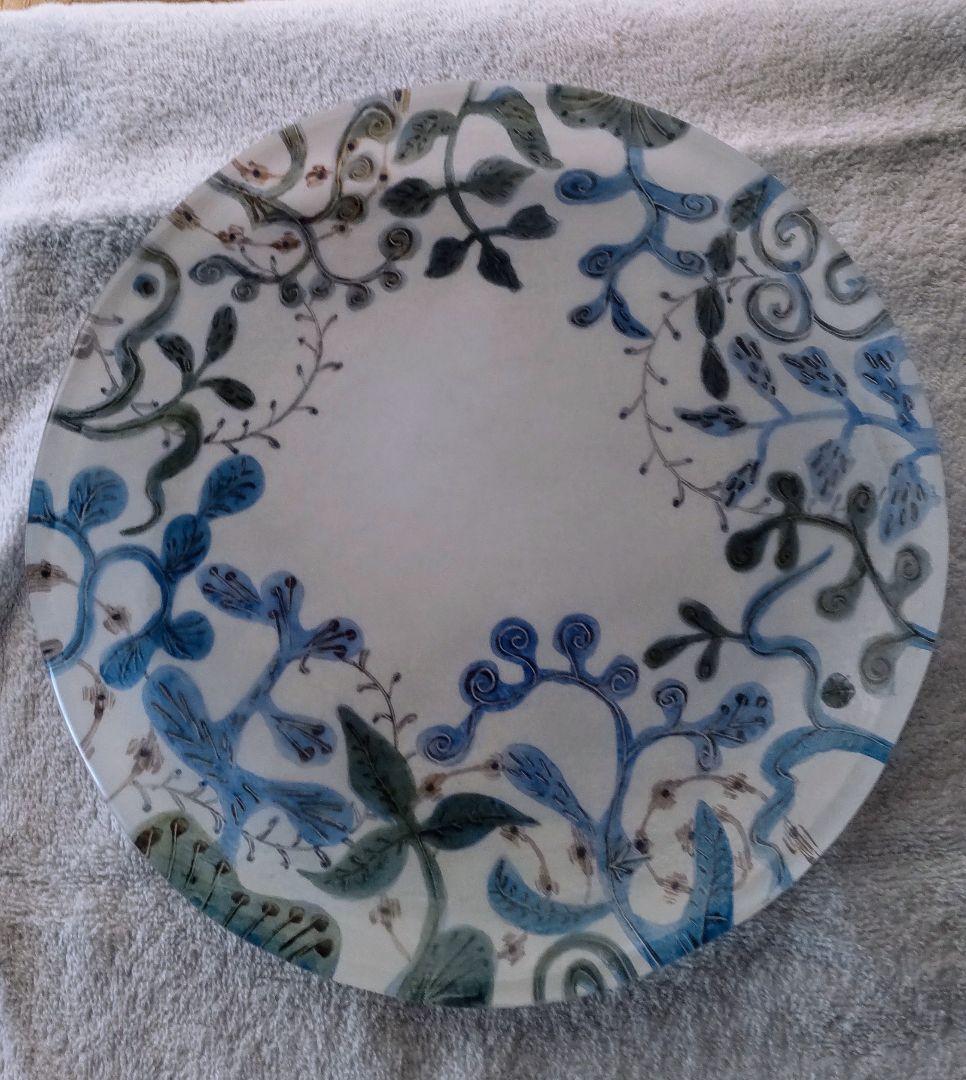 林久美子　青と緑の植物模様の皿