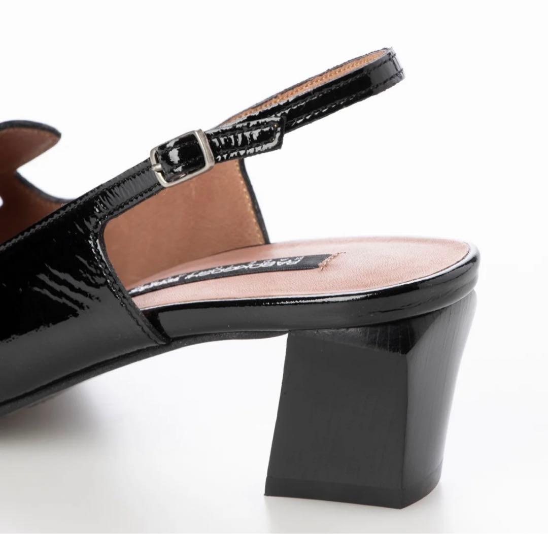 美品　RABOKIGOSHI works ストラップ付きパンプス　24.5