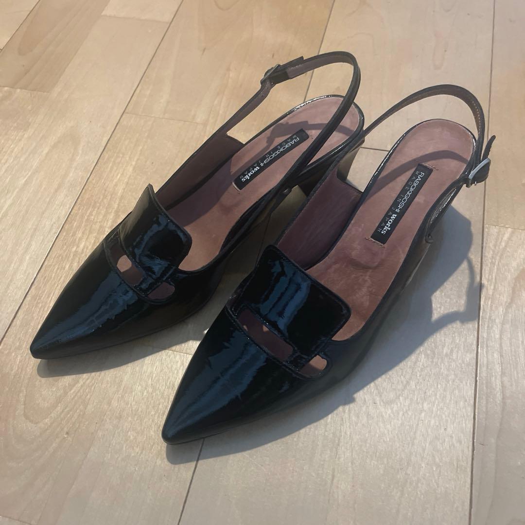 美品　RABOKIGOSHI works ストラップ付きパンプス　24.5