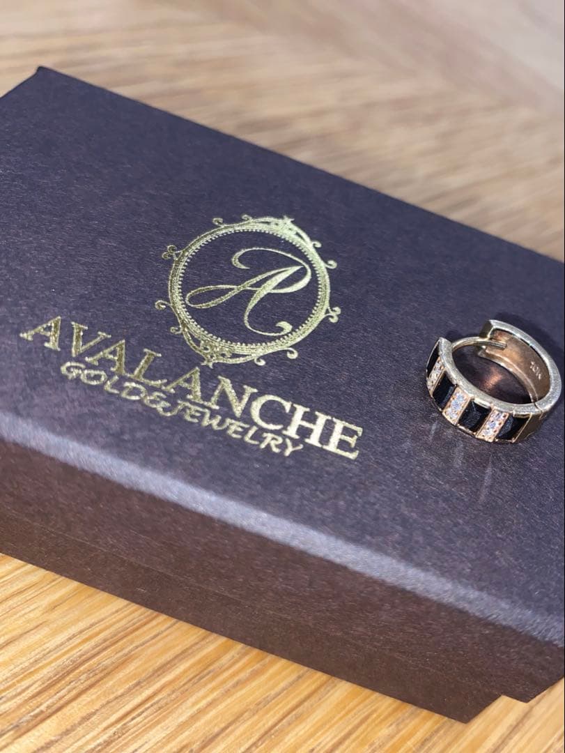 伊*5様 AVALANCHE アヴァランチ ゴールド ピアス　10K