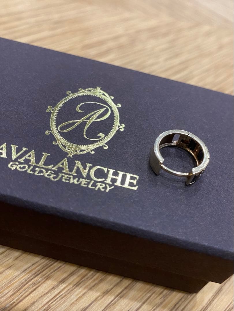 伊*5様 AVALANCHE アヴァランチ ゴールド ピアス　10K