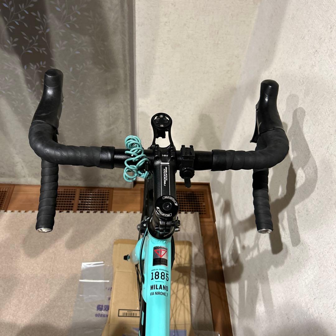 Bianchiロードバイク VIA NIRONE 7SORAモデル