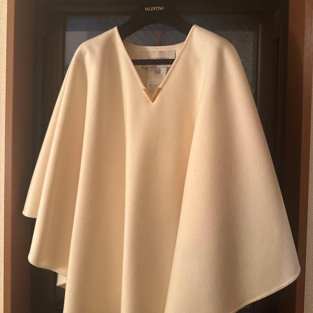 【正規品・新品未使用】VALENTINO アイボリー ポンチョ