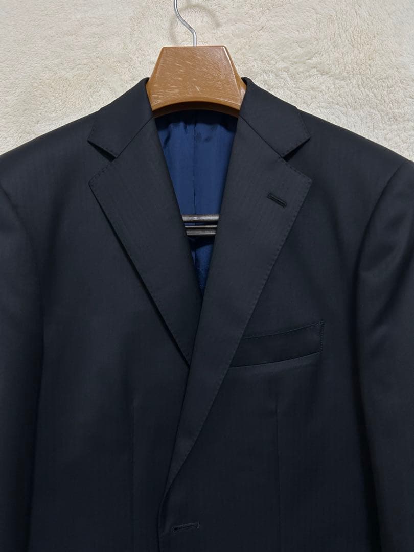 【新品】ロロピアーナ生地 メンズ スーツ AB6 LL 濃紺 シャドーヘリンボン