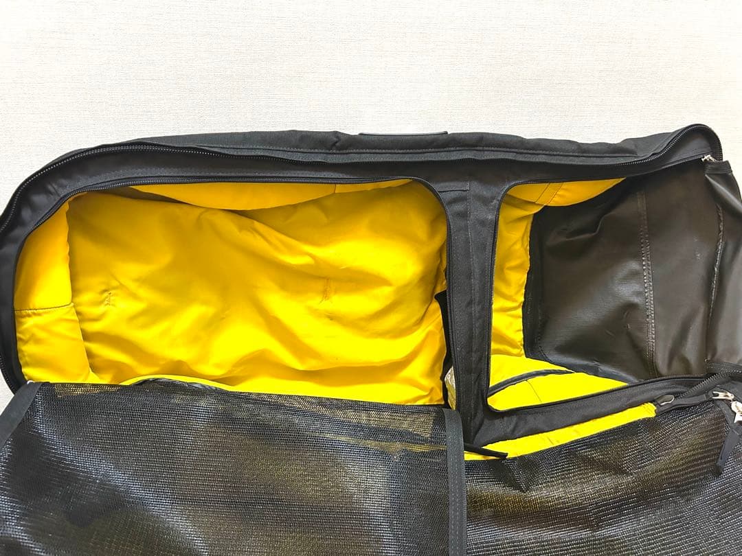 美品BURTON スノーボードキャリーケース