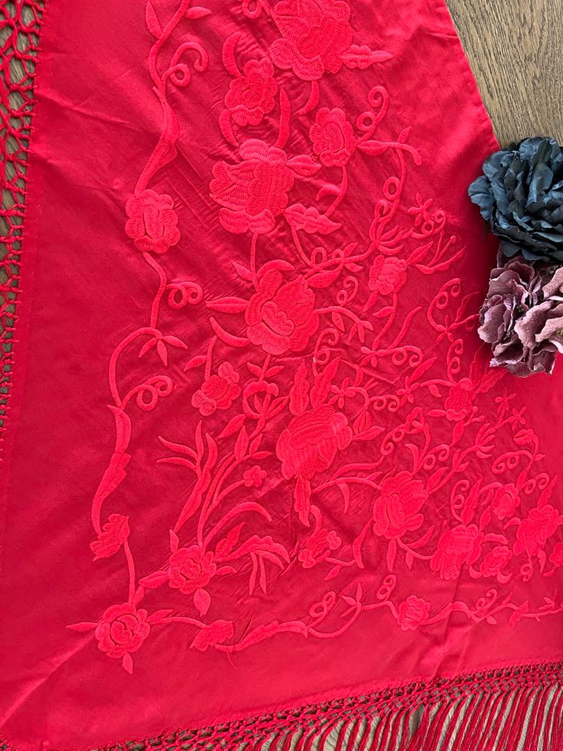 フラメンコ　刺繍シージョ レッドxレッド花柄刺繍　レッドフレコ　シルクフレコ
