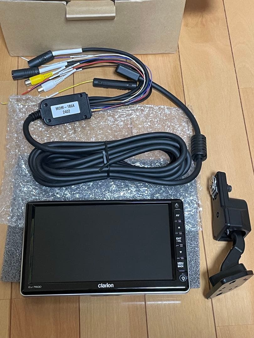 値引き　clarion CJ-7600 カーナビモニター 配線一式　中古美品