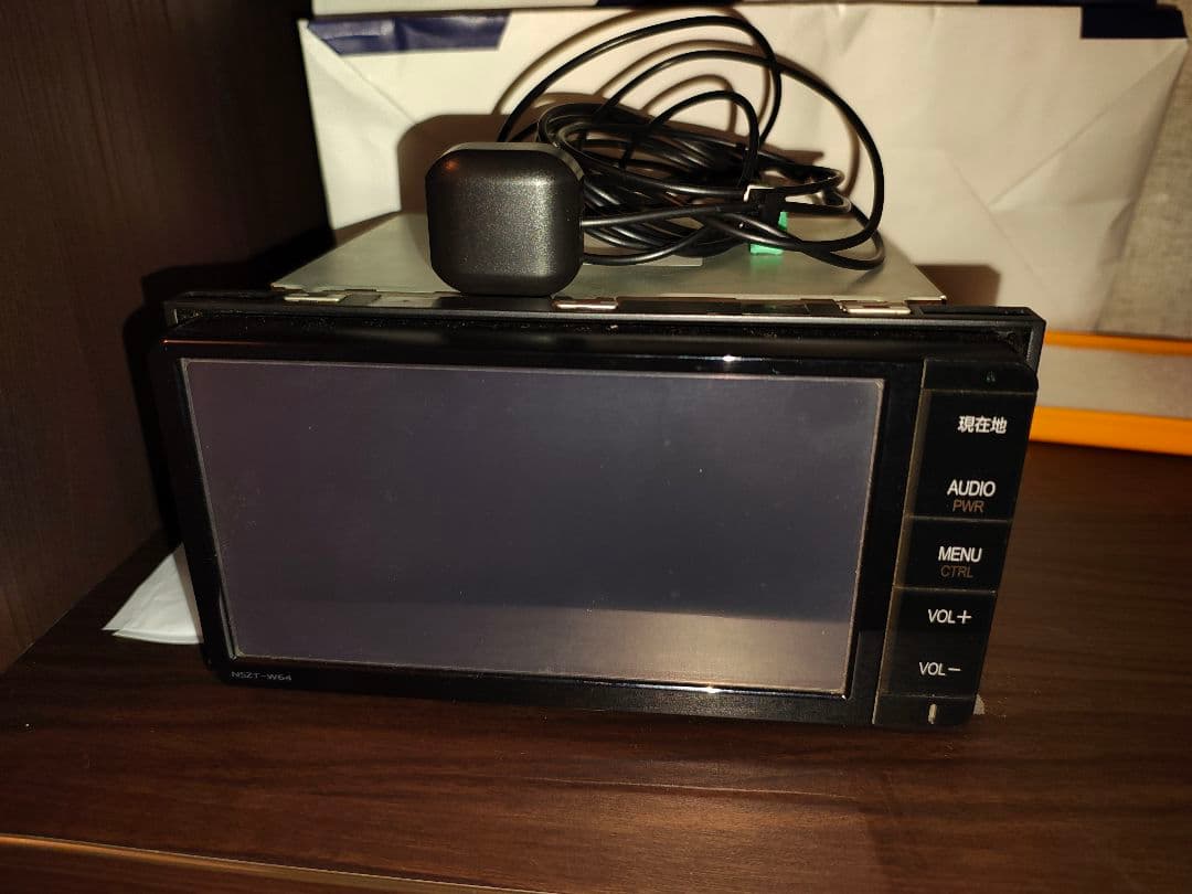 カーナビ NSZT-W64