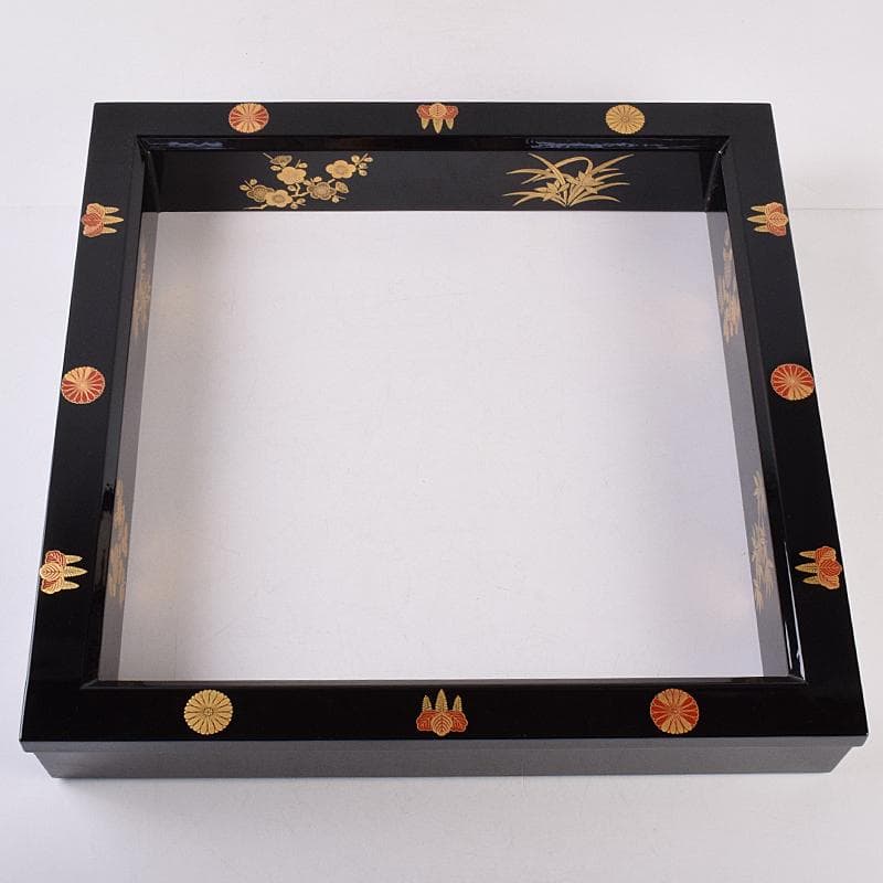 茶道具　塗師　宗勝作　真塗　菊桐四君子蒔絵　炉縁　共箱　V　8398A