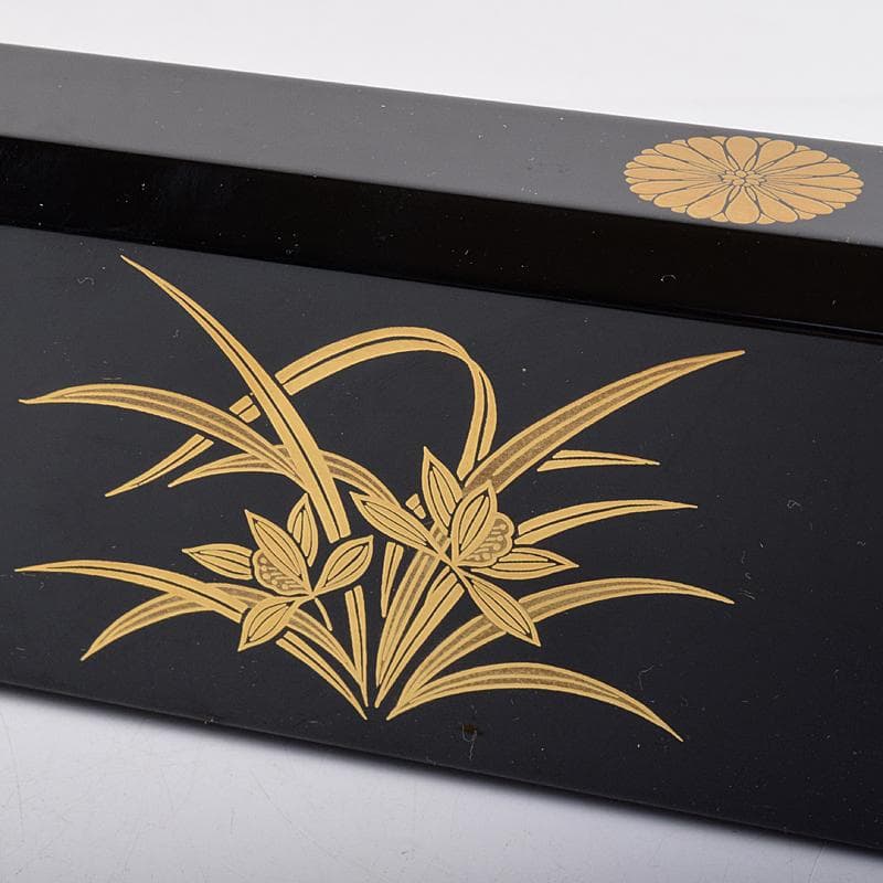 茶道具　塗師　宗勝作　真塗　菊桐四君子蒔絵　炉縁　共箱　V　8398A