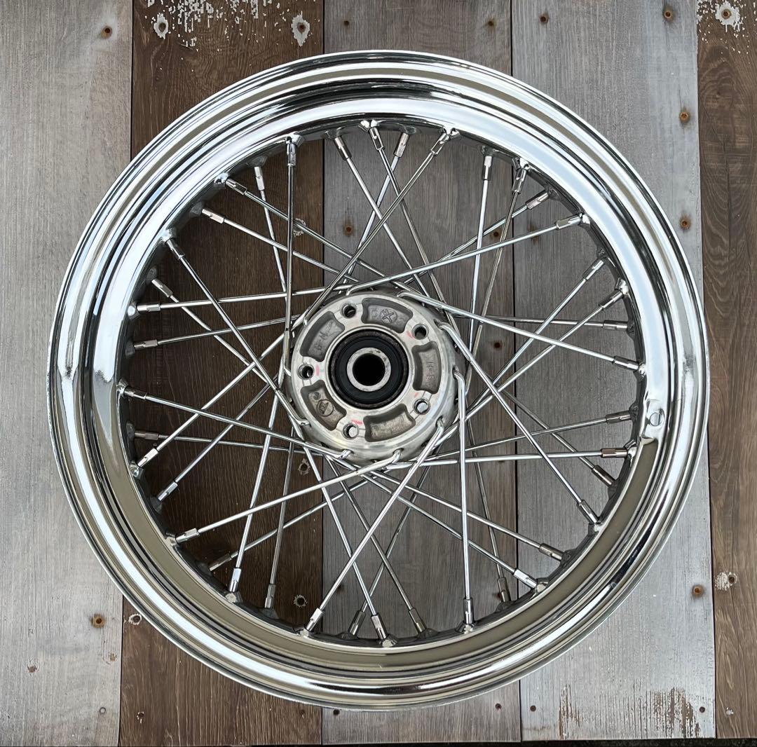 ②ハーレー　FLSTC リアホイール　ヘリテイジソフテイルクラシック