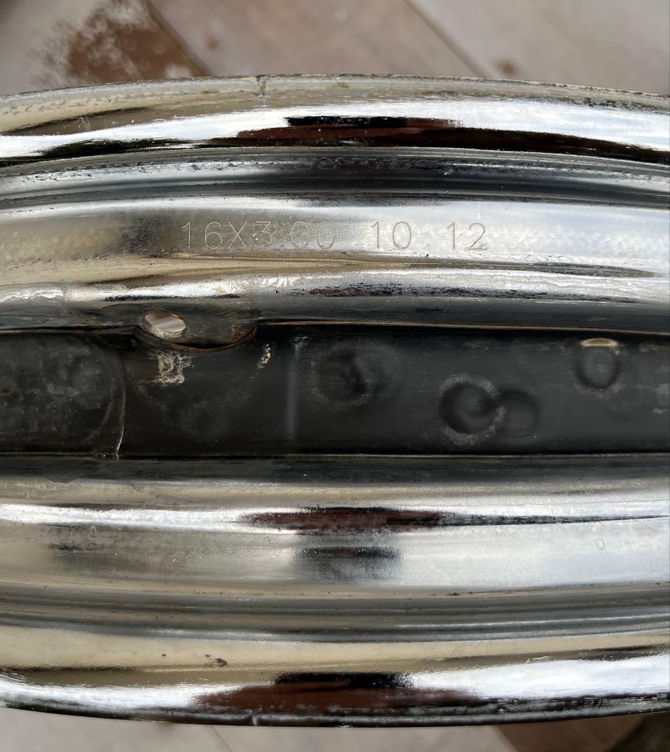 ②ハーレー　FLSTC リアホイール　ヘリテイジソフテイルクラシック