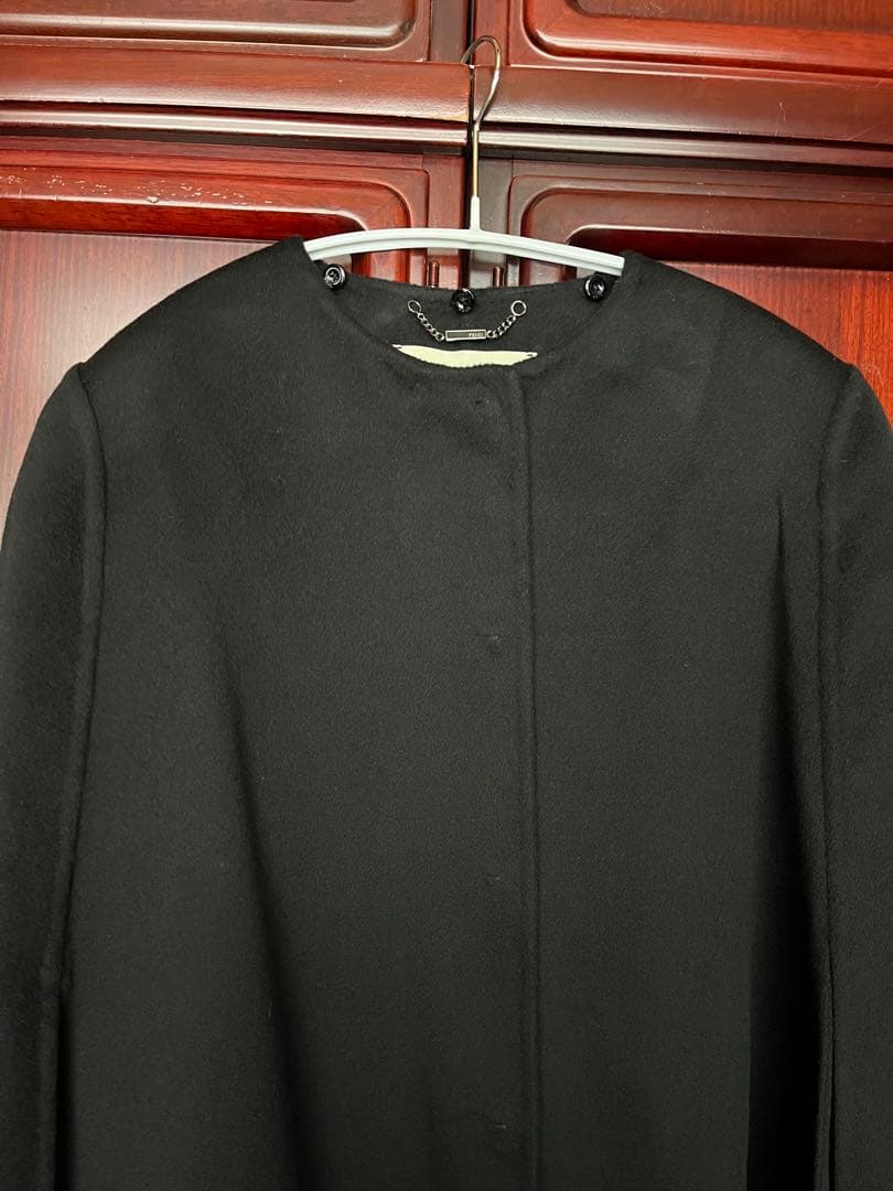 新品未着用タグ付き　FENDIフェンディ2WAYケープコート　ブラック　マント