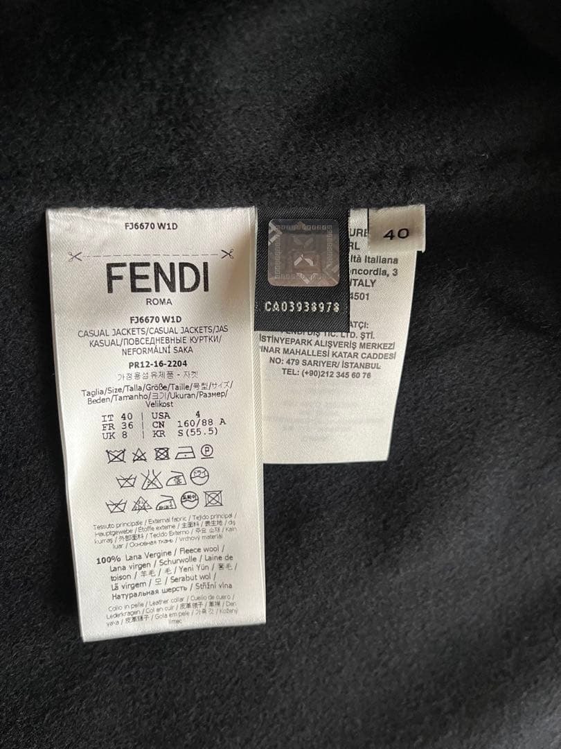 新品未着用タグ付き　FENDIフェンディ2WAYケープコート　ブラック　マント