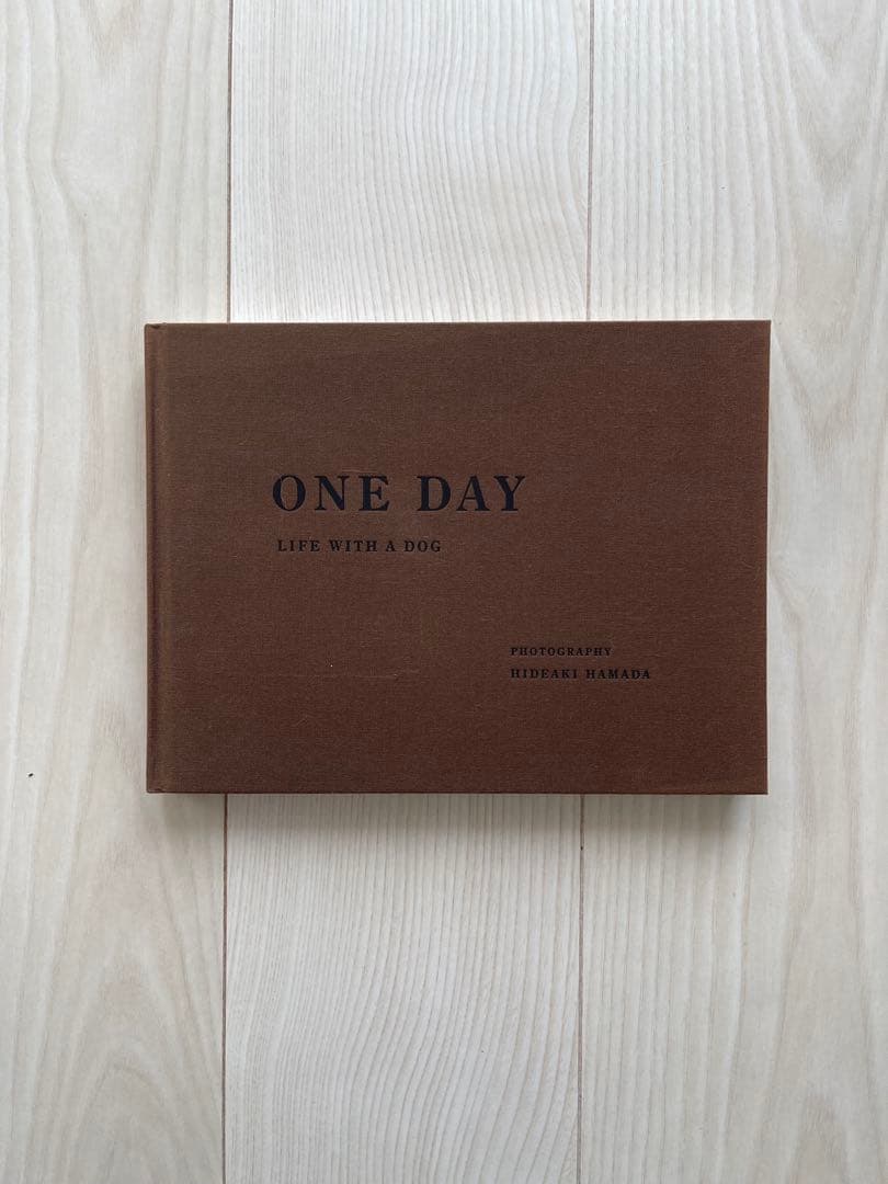 アート・デザイン・音楽 ONE DAY: LIFE WITH A DOG