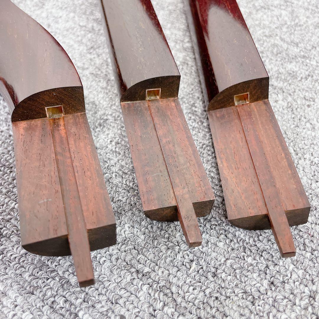 三味線 佳四郎 在銘 トチ入り紅木 金細 綾杉彫り胴 細棹 1本溝 桐箱 和楽器