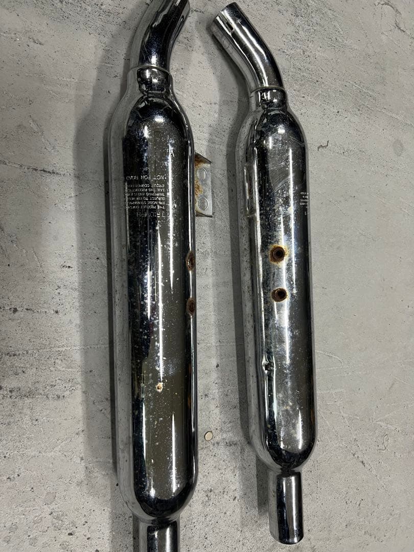 のり　　トライアンフ 純正オプション　スポーツマフラー