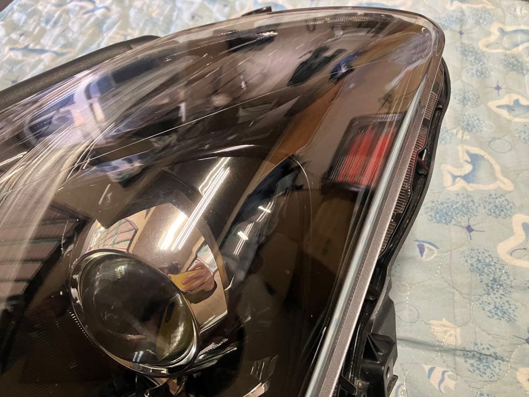 200系クラウン　左ヘッドライト