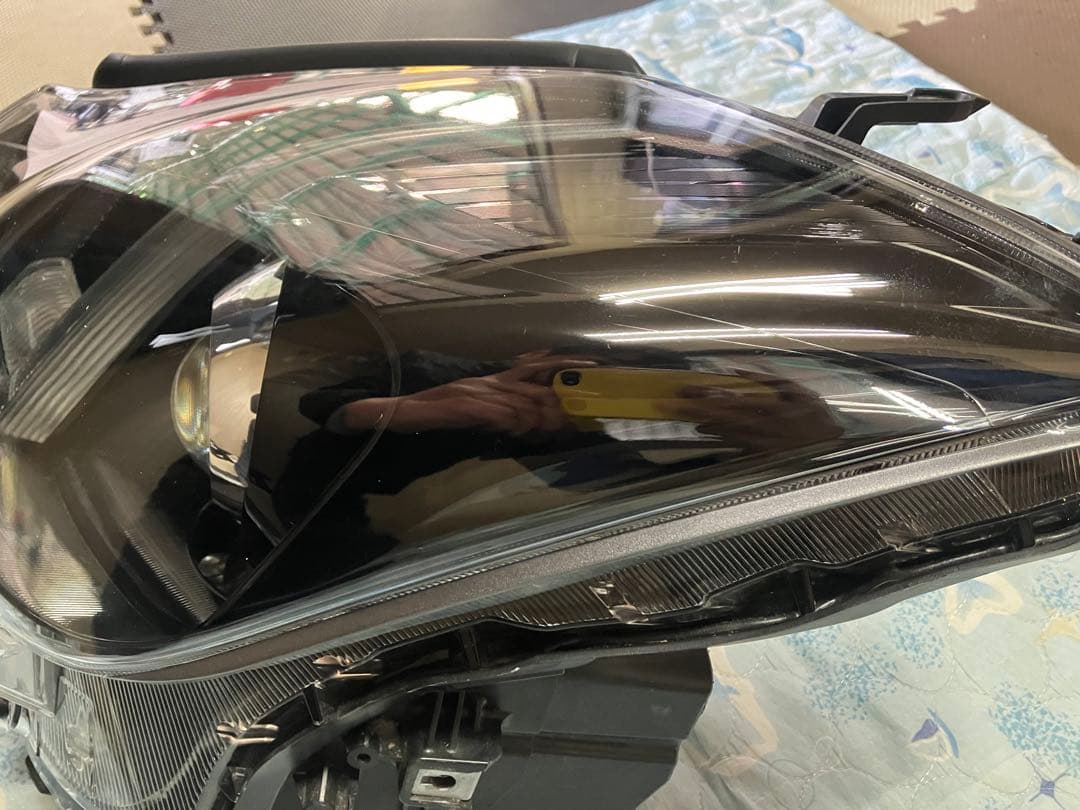 200系クラウン　左ヘッドライト