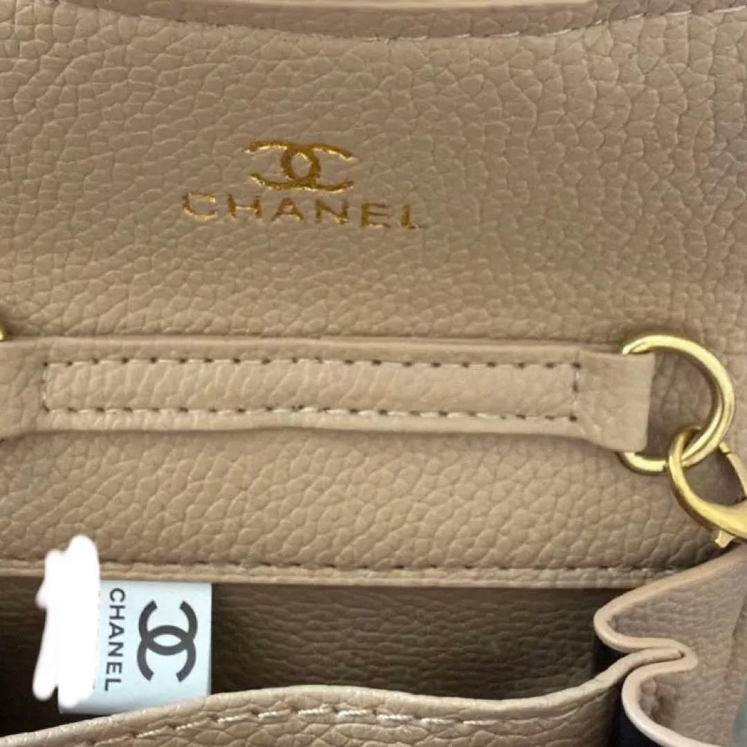 新品未使用　ノベルティーCHANEL ベージュ キルティング ショルダーバッグ