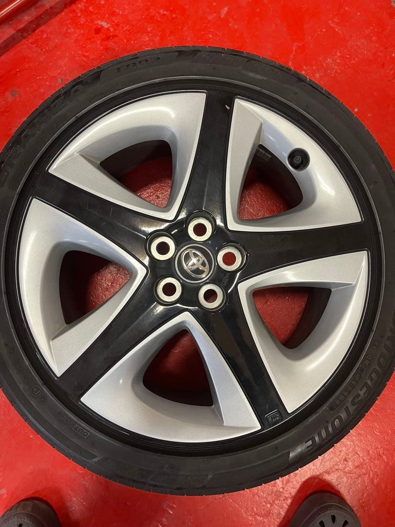 プリウス50ホイール4本