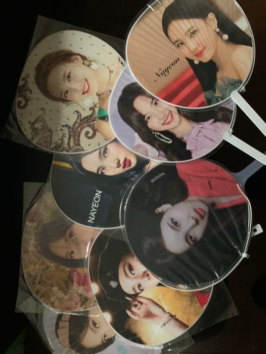 TWICE 公式グッズまとめ『LIVE.ハイタッチ』