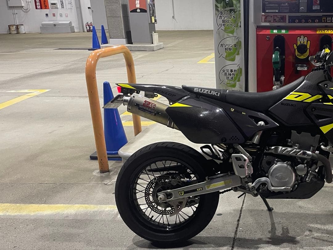 DRZ400 USヨシムラRS3 マフラー