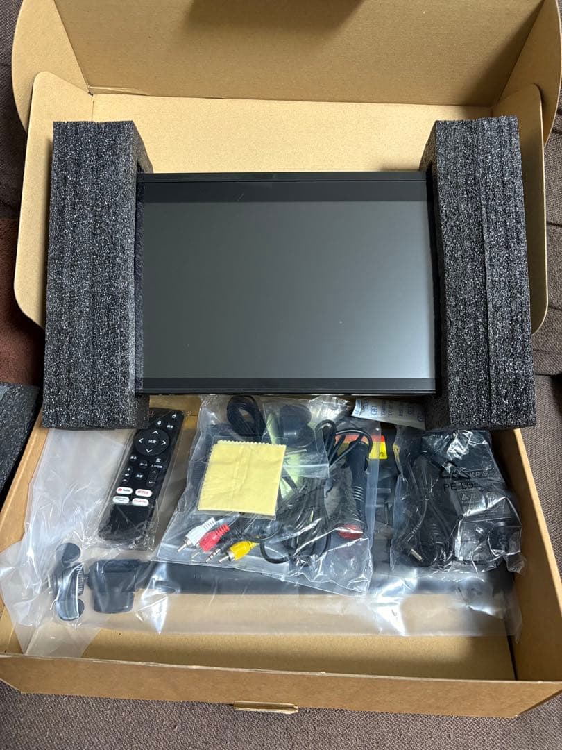 SAKUKA ヘッドレストモニター Android TV 搭載 ほぼ新品