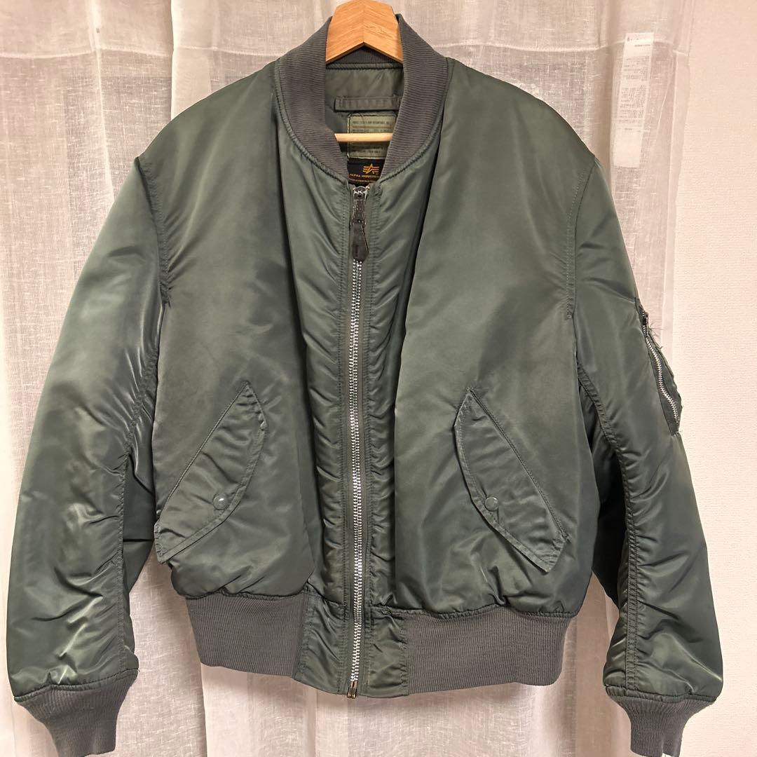 ALPHA INDUSTRIES アルファ MA-1 フライトジャケット