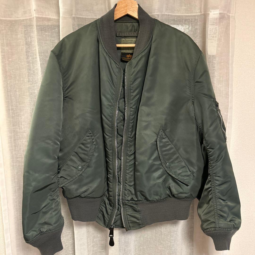 ALPHA INDUSTRIES アルファ MA-1 フライトジャケット