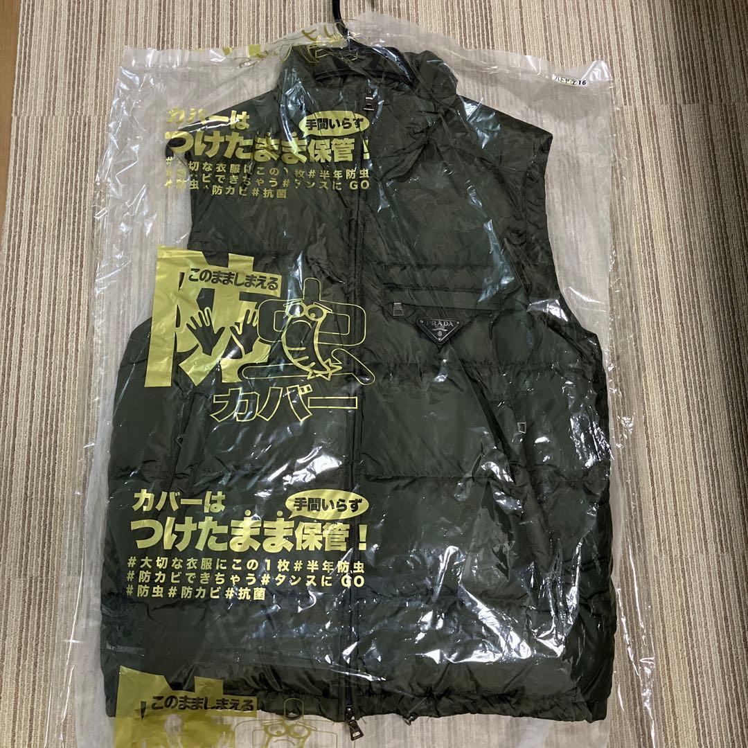 【‼️美品】プラダ トライアングルロゴ ダウンベスト メンズ46