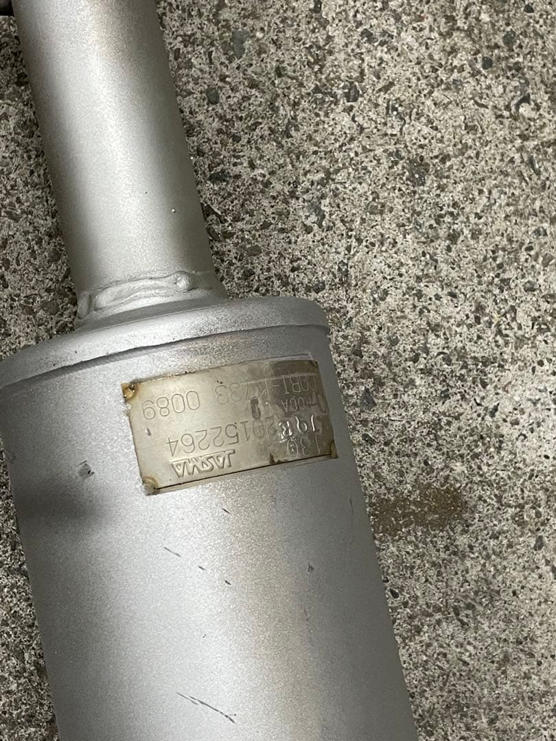 ロッソモデロセンターマフラー