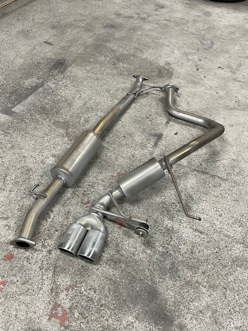 ロッソモデロセンターマフラー