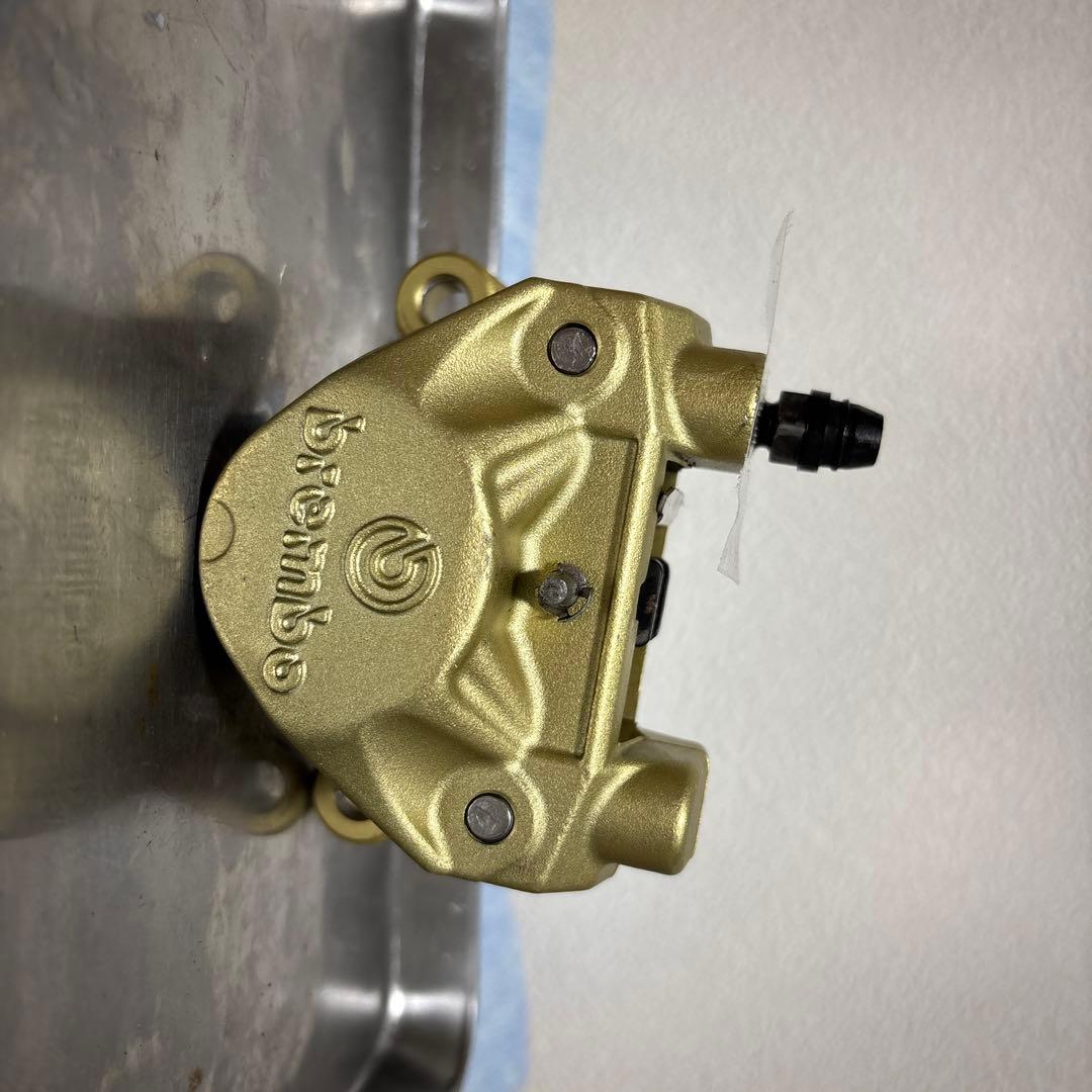 旧カニ　ブレンボカニ　カニブレンボ　2POT キャリパー