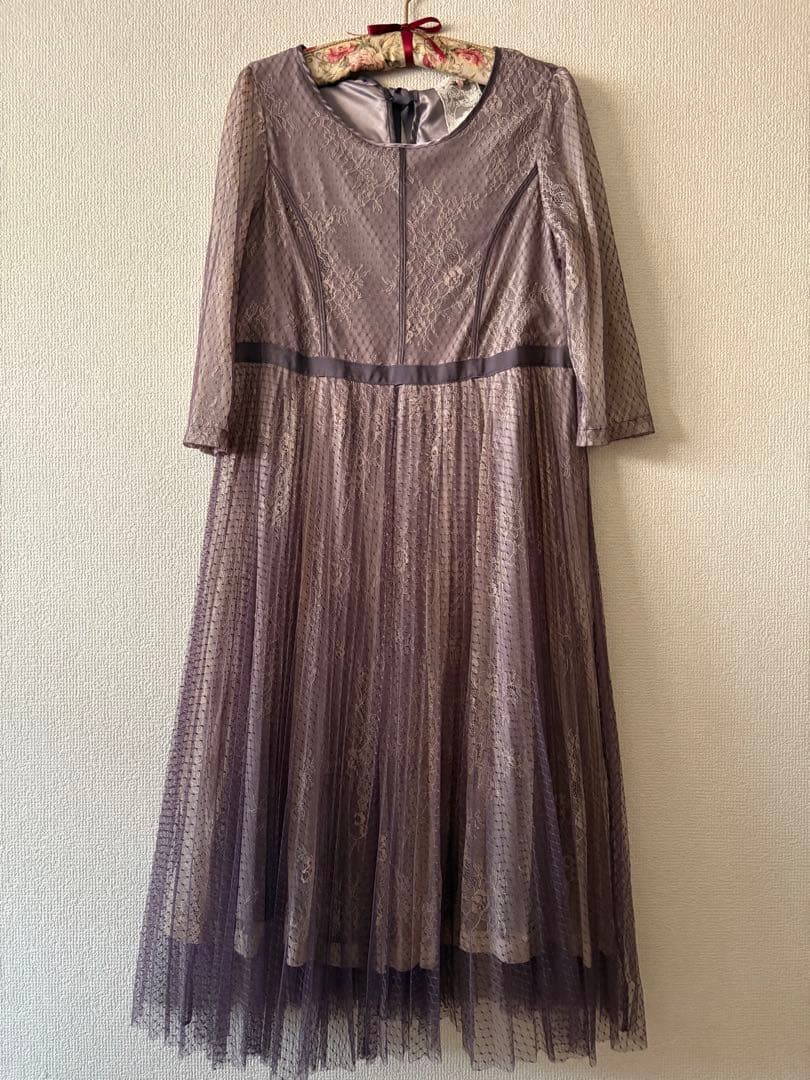 ☆美品ローズティアラ46サイズ　ジュエルラインパープルレースワンピース