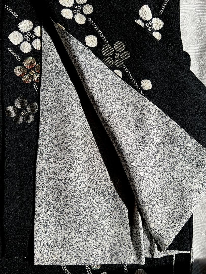 訪問着 絞り 梅枝柄 黒