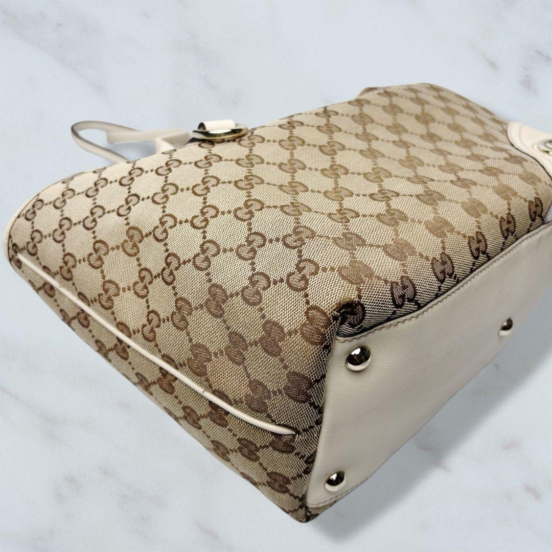 061 美品 GUCCI トートバッグ ハンドバッグ 肩掛け GG柄 e2