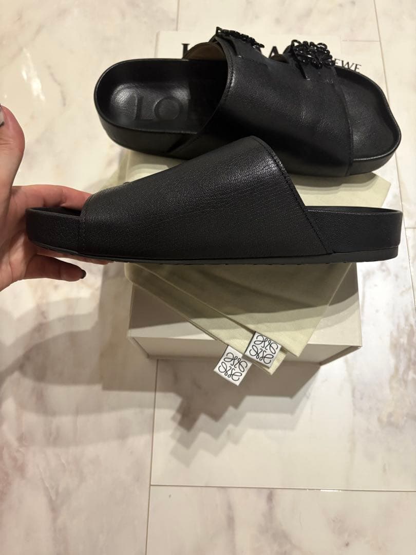 正規品　ロエベ　アナグラム　ユニセックス　サンダル　41 黒　ブラック　本革