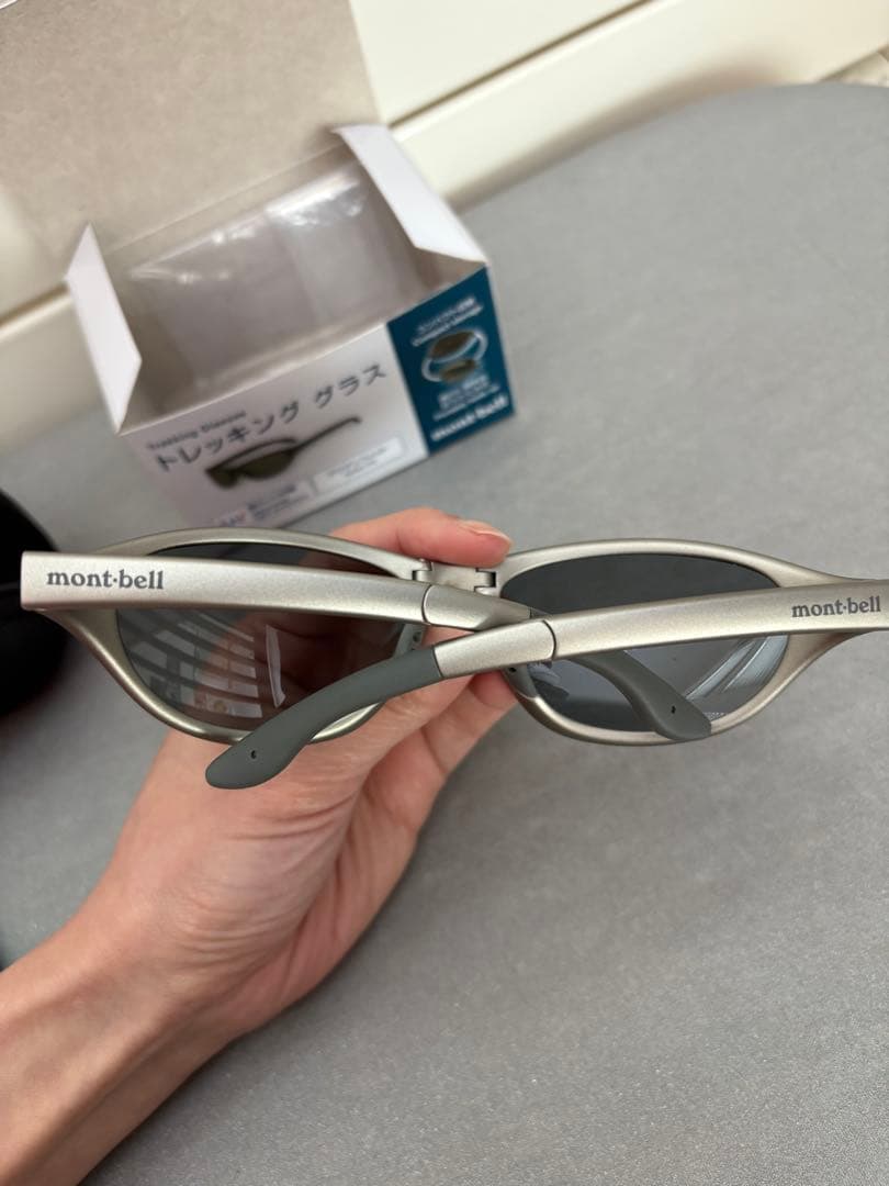 金*内様 モンベル　トレッキンググラス　シルバーメタリック　サングラス