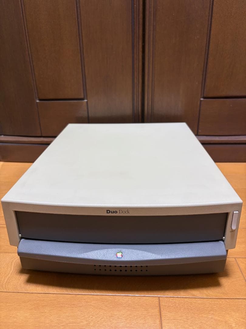 Macデスクトップ Macintosh Duo Dock & Powerbook Duo230