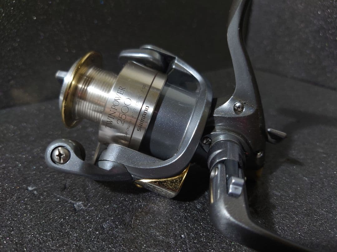 シマノ　98ツインパワー2500