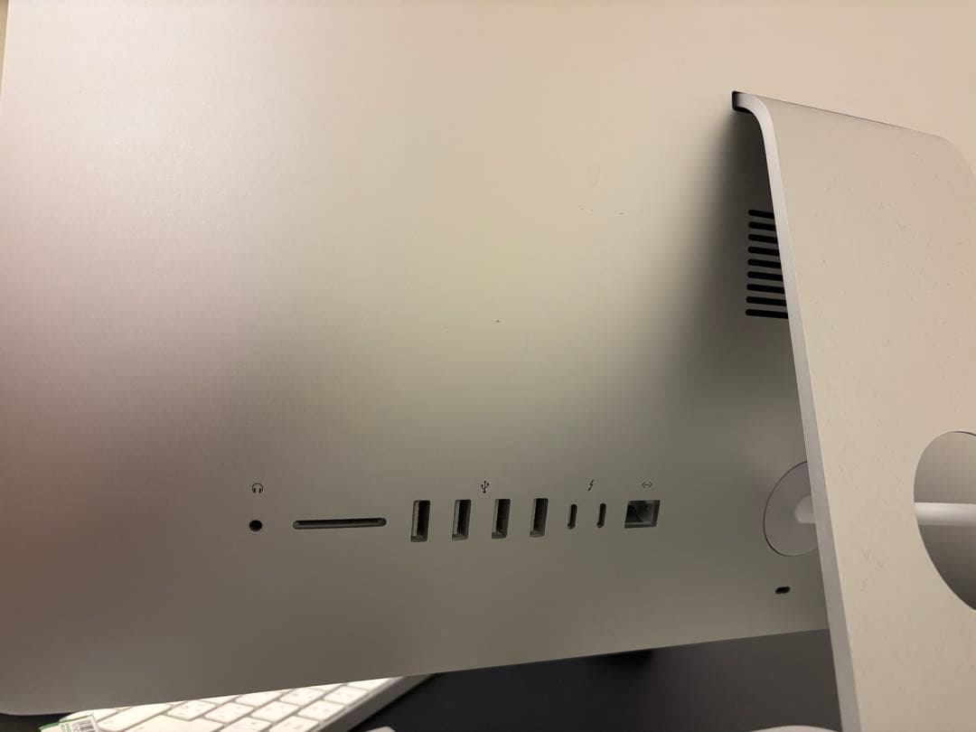 S）16G 21.5インチiMac Retina 4Kディスプレイモデル