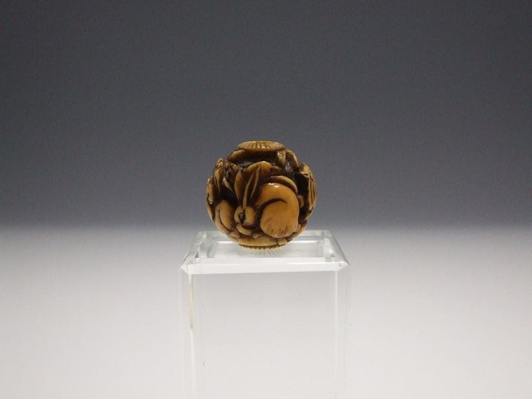 古美術 根付 緒締玉 緒締 彫刻 在銘 玉之 十二干支 鯨歯 カバ牙 マンモス