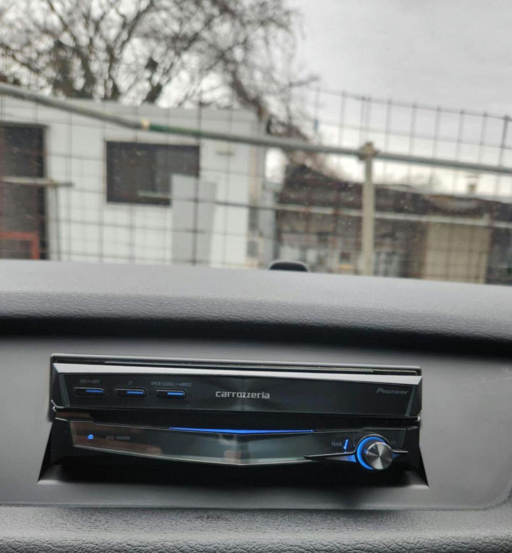 CARROZZERIA 【AVIC-VH0099】2015(地図データ2016