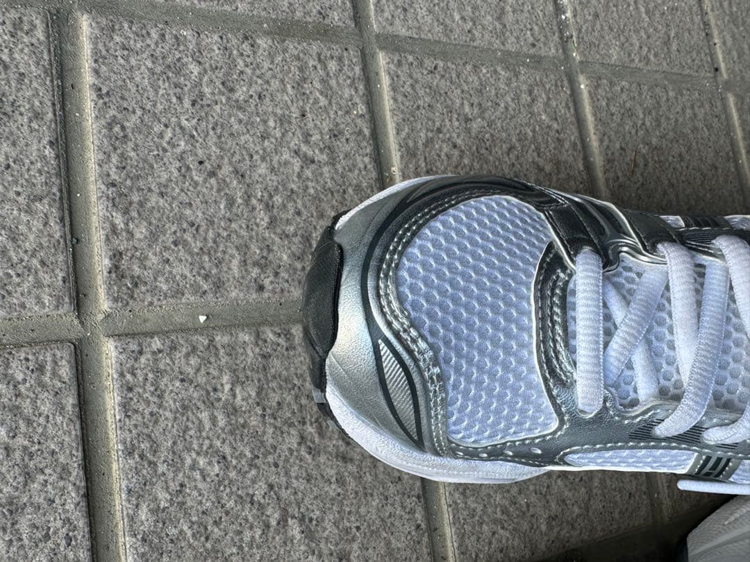 靴 ASICS / GEL-KAYANO 14(110 silver)