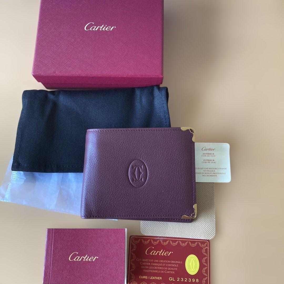 Cartier バーガンディ レザー 二つ折り財布　ボルドー　カルティエ